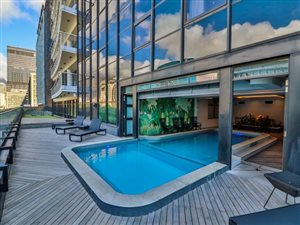1 Bed Apartment in Foreshore