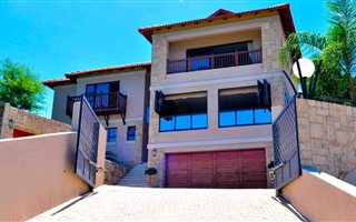 5 Bedroom House in Birdwood