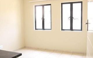 2 Bedroom Apartment in Montana Park