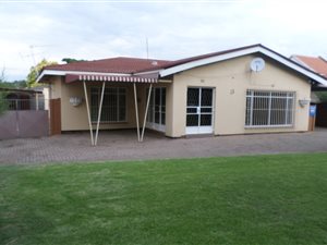 3 Bed House in Comet