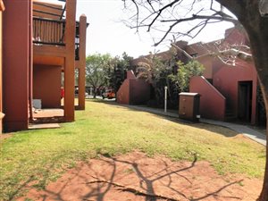 2 Bed Apartment in Bloubosrand
