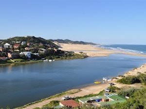 675 m² Land available in Kleinemonde