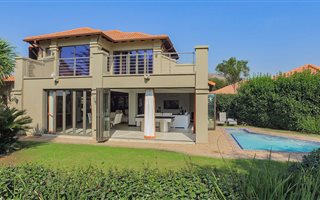 5 Bedroom House in Pecanwood