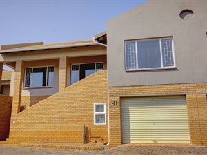 2 Bed Townhouse in Florida Hills