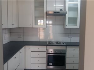 3 Bed Duplex in Waterkloof Park