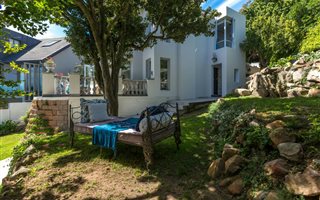 2 Bedroom House in Camps Bay