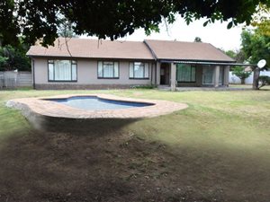 3 Bed Flat in Bloubosrand