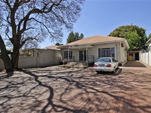 649 m² Commercial space in Orange Grove