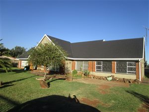 4 Bedroom House in Highbury