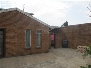3 Bed House in Crown Gardens