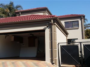 4 Bedroom House in Willowbrook