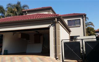 4 Bedroom House in Willowbrook