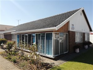 4 Bed House in Towerby