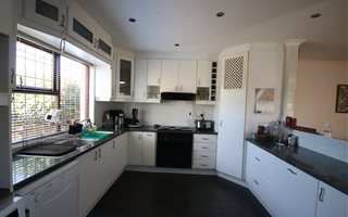 3 Bedroom House in Sunridge