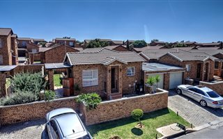 3 Bedroom Simplex in Honey Park