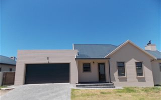 3 Bedroom House in Kraaibosch