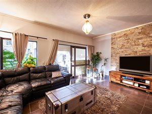 2 Bed Duplex in Fourways