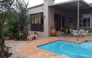 3 Bedroom House in Boschdal