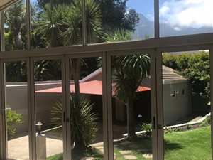 6 Bed House in Camphers Drift