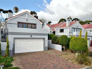 3 Bed Townhouse in D Urbanvale
