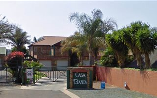 2 Bedroom Apartment in Doornpoort and surrounds