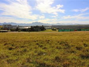 817 m² Land available in Oubaai and surrounds