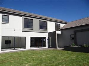 4 Bed House in Midstream Meadows
