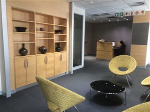 489 m² Commercial space in Sandhurst