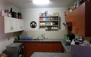 2 Bedroom Townhouse in Comet