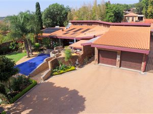 4 Bed House in Waterkloof Ridge