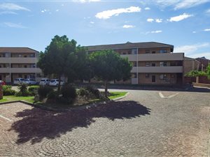 2 Bed Apartment in Grahamstown Central