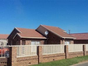 3 Bed House in Daveyton