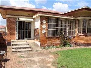 2 Bed House in Springs Central