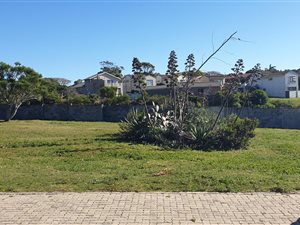 638 m² Land available in Boesmansriviermond