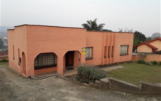 3 Bedroom House in Belfort Estate