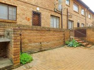 3 Bed Townhouse in Southcrest