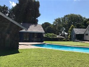 4 Bed Townhouse in Kloof