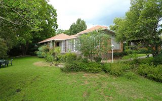 3 Bedroom House in Bramley
