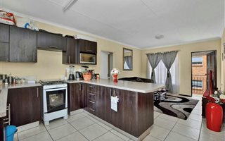 2 Bedroom Apartment in Honeydew