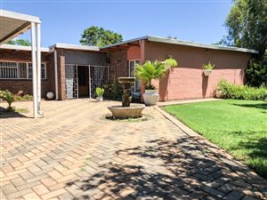 3 Bed House in Neserhof