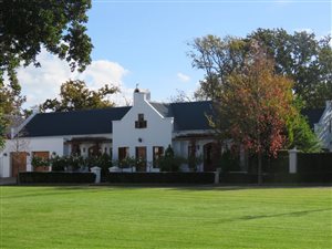 4 Bed House in Natures Valley