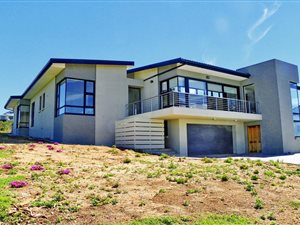 4 Bed House in Pinnacle Point Golf Estate