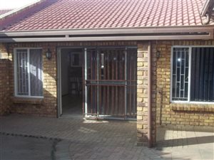 3 Bed Townhouse in Lambton