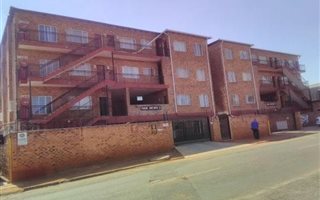 2 Bedroom Apartment in Kempton Park CBD