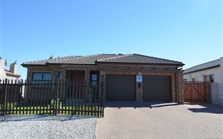 3 Bedroom House in Amandelsig
