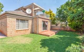 3 Bedroom Townhouse in Weltevreden Park