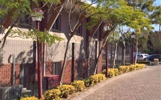 678 m² Office Space in Halfway House