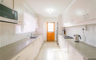 5 Bedroom House in Kensington