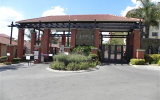 2 Bedroom Apartment in Sunninghill