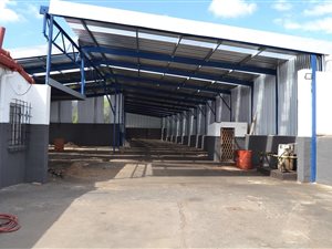 1500 m² Industrial space in Umbilo